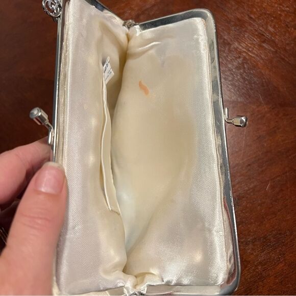 Vintage Beaded Ivory & Silver evening bag - Picture 10 of 16